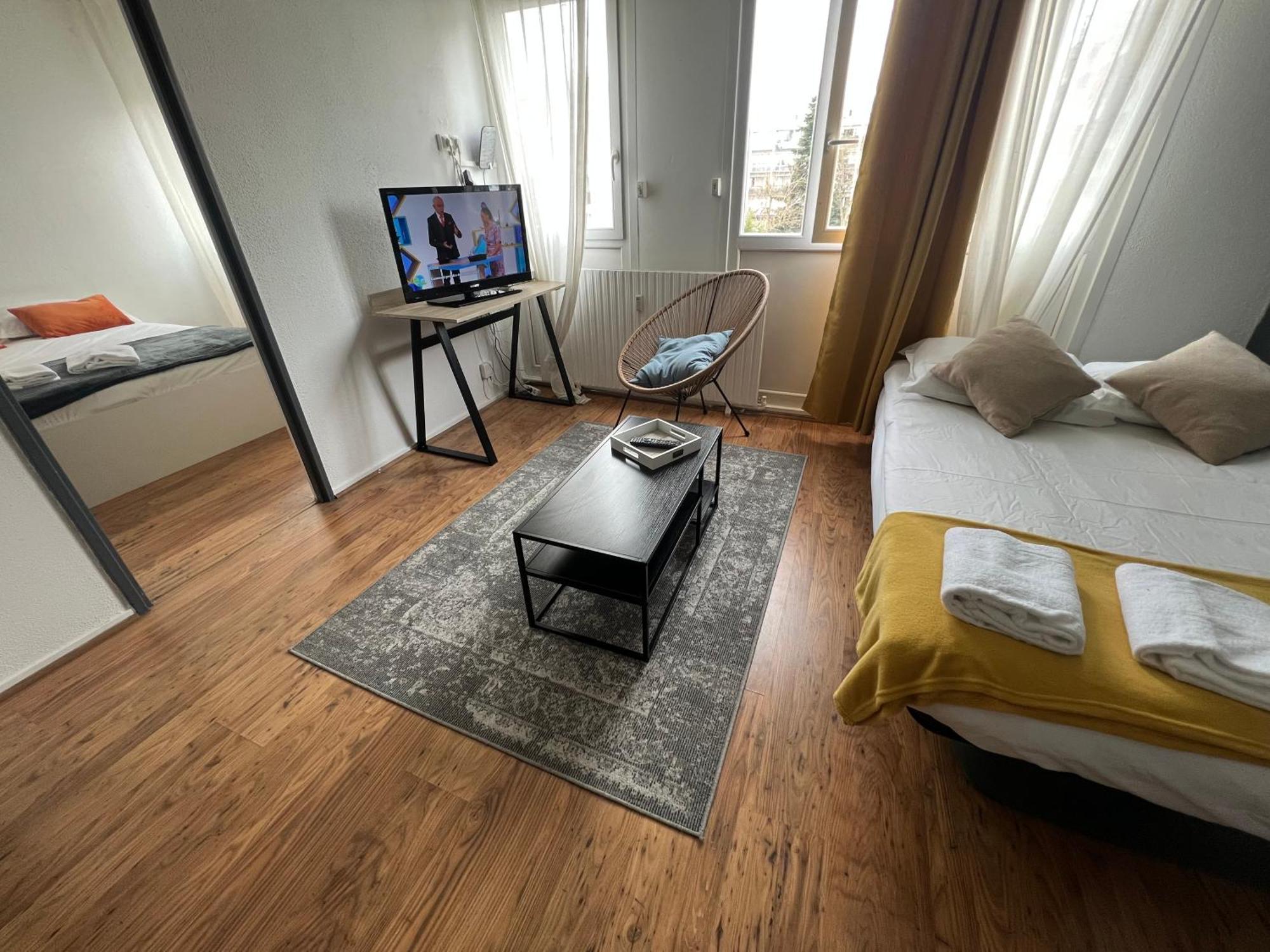 Mon Palmier Grand Appartement Parking Un-Sejour-A-Part Metz Eksteriør bilde